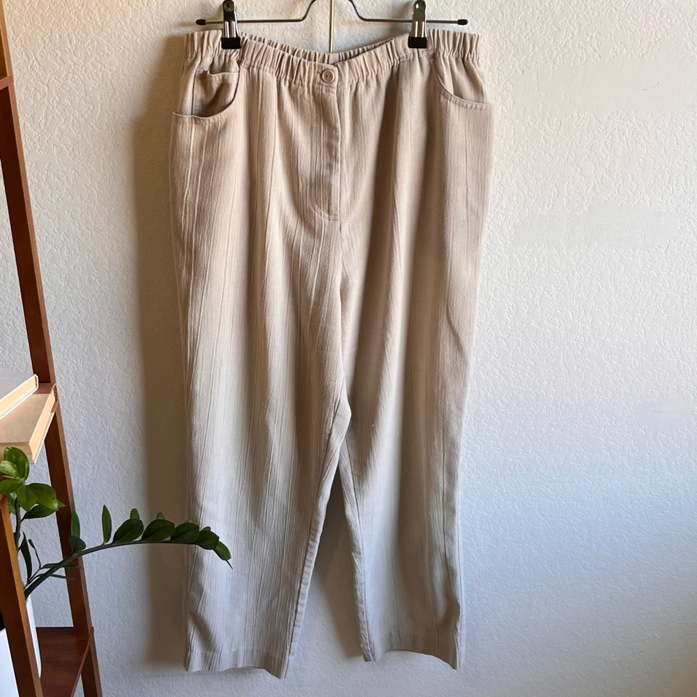 Neutral straight leg pants size medium Blair pants